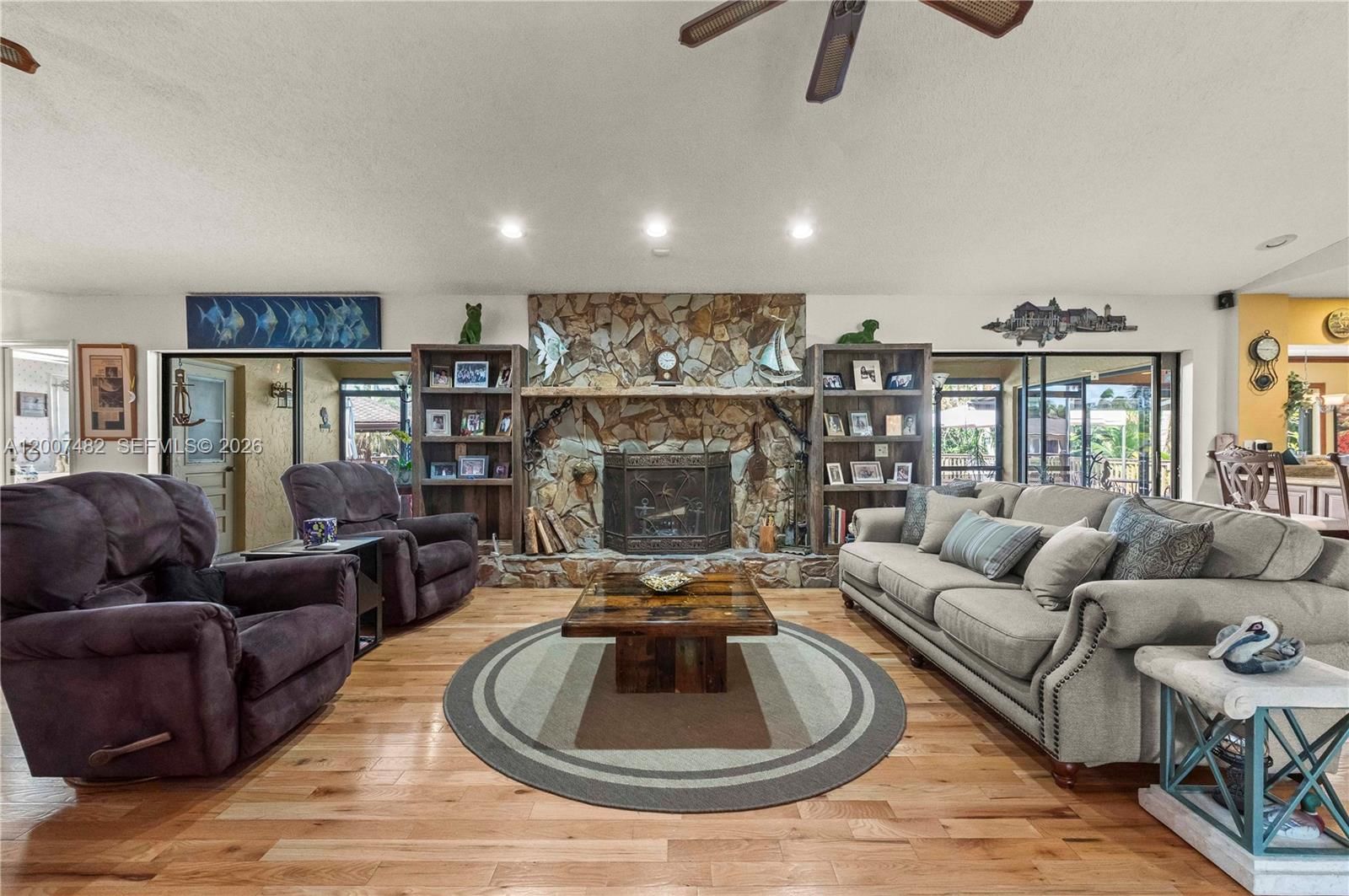 Real estate property located at 10651 27th St, Broward, Davie West, Davie, FL