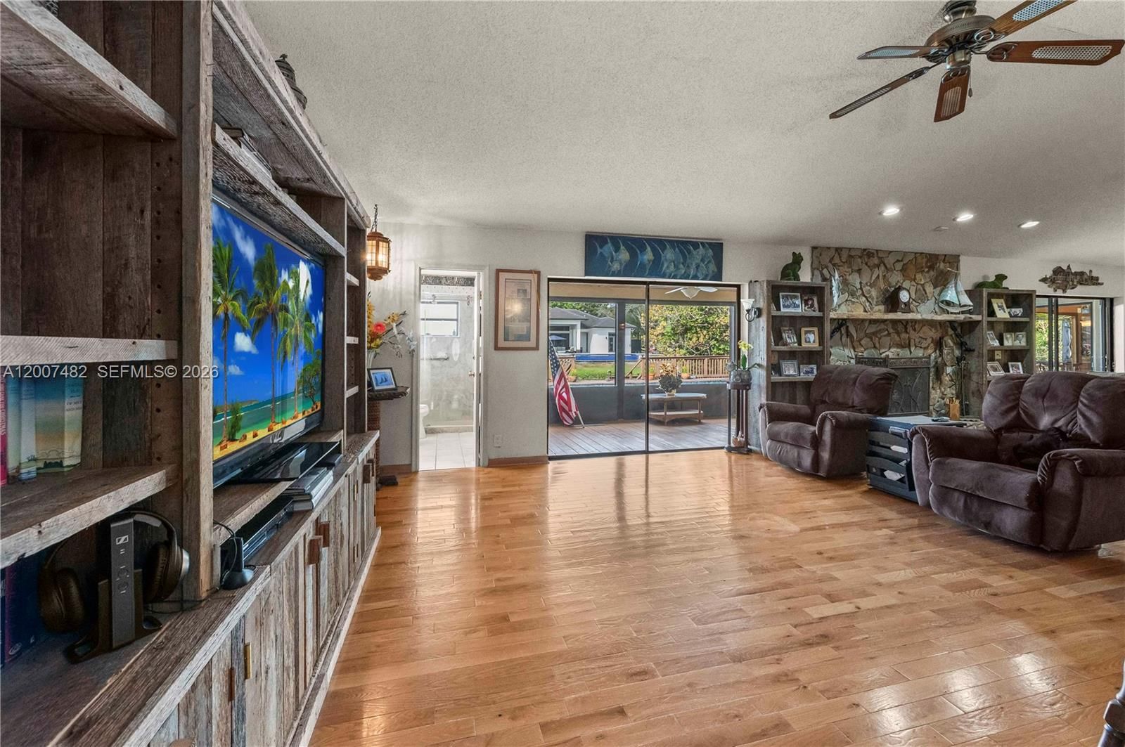 Real estate property located at 10651 27th St, Broward, Davie West, Davie, FL