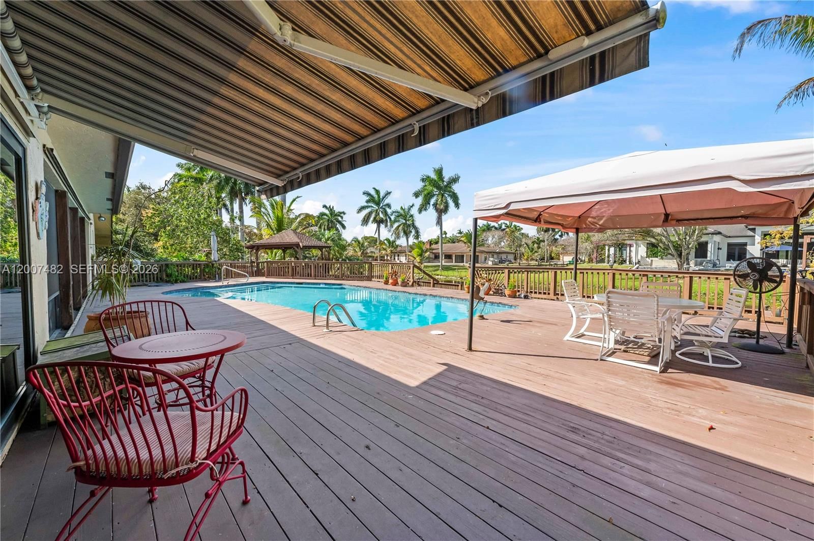 Real estate property located at 10651 27th St, Broward, Davie West, Davie, FL