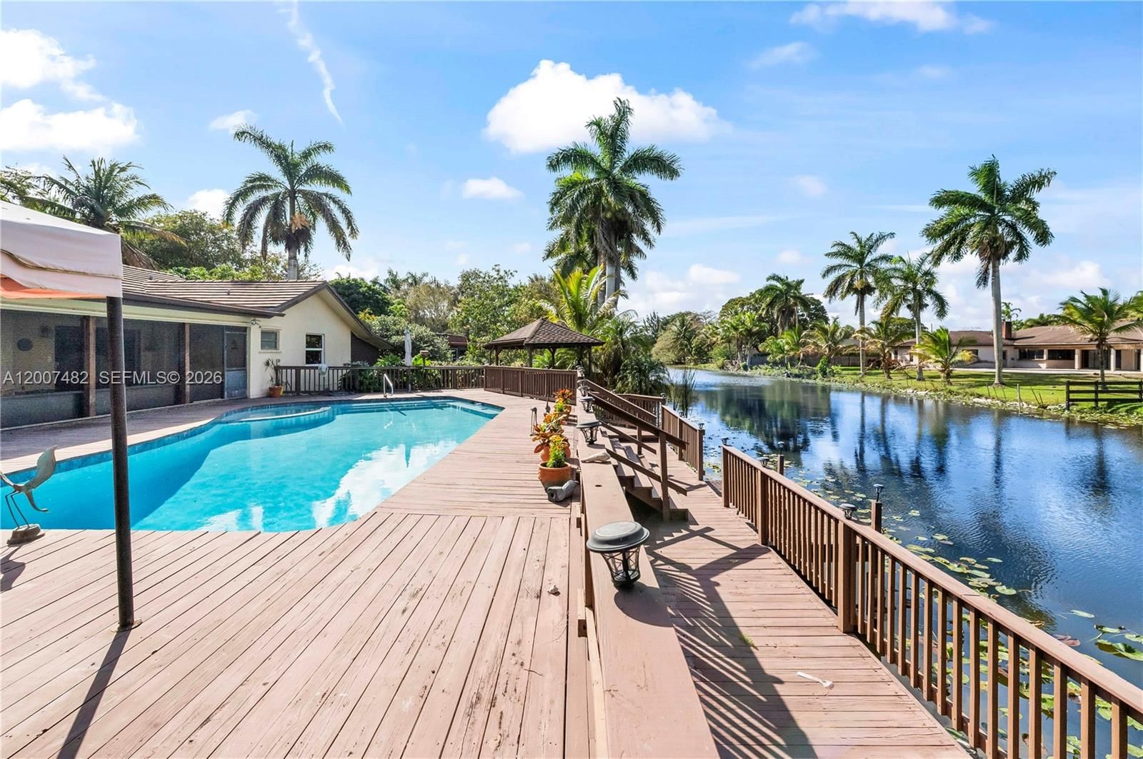 Real estate property located at 10651 27th St, Broward, Davie West, Davie, FL