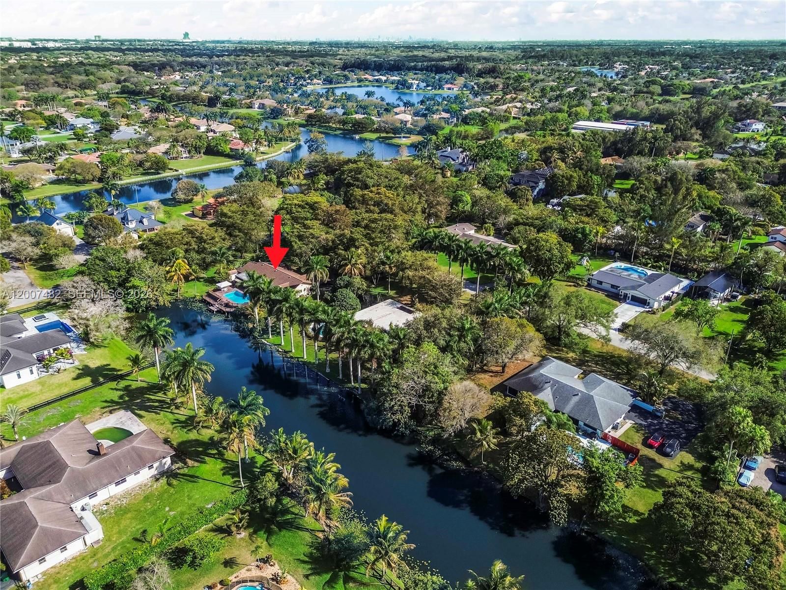 Real estate property located at 10651 27th St, Broward, Davie West, Davie, FL