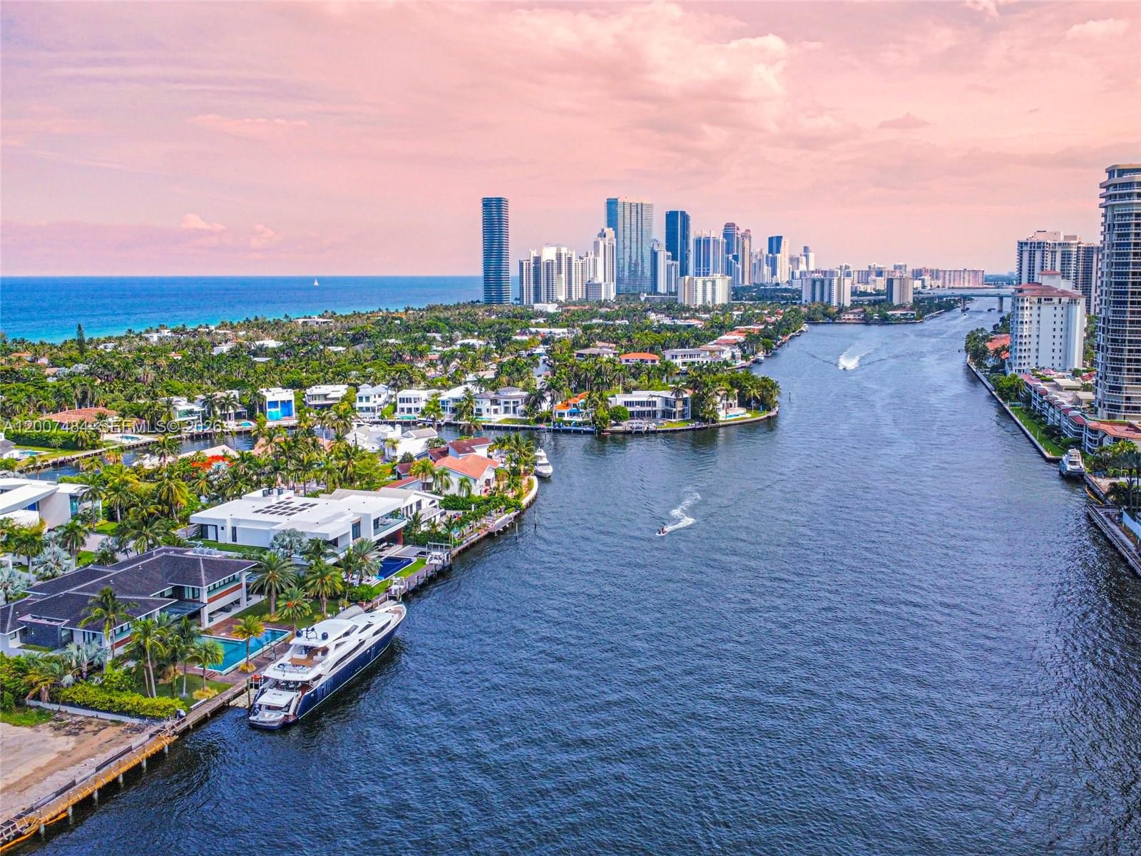 Real estate property located at 20505 Country Club Dr #931, Miami-dade, Waterview Condo, Aventura, FL