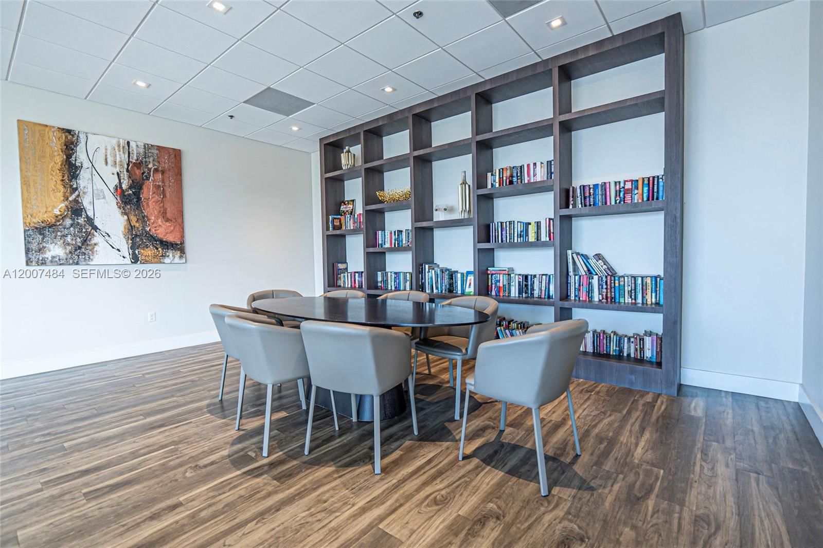 Real estate property located at 20505 Country Club Dr #931, Miami-dade, Waterview Condo, Aventura, FL