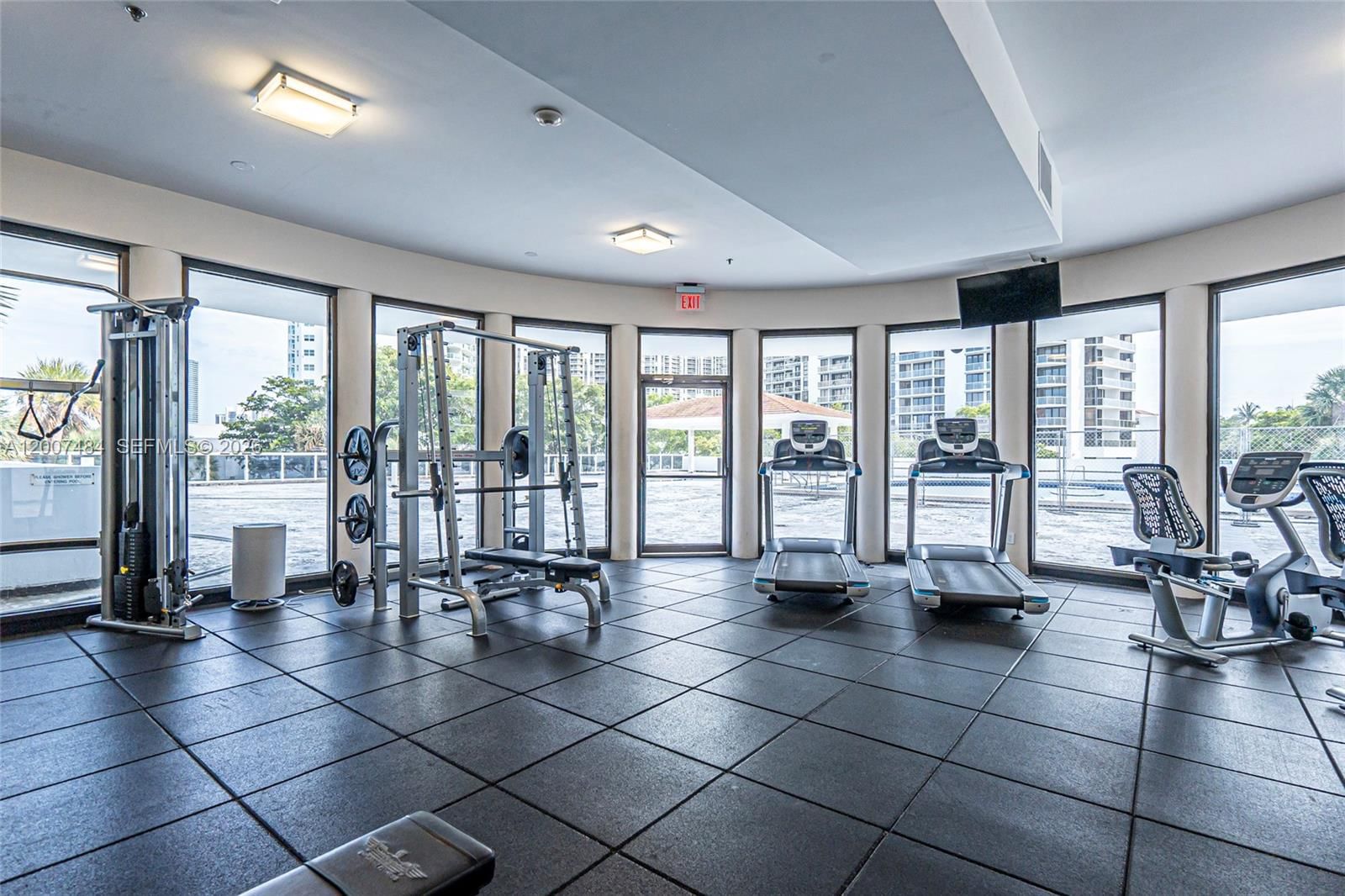 Real estate property located at 20505 Country Club Dr #931, Miami-dade, Waterview Condo, Aventura, FL