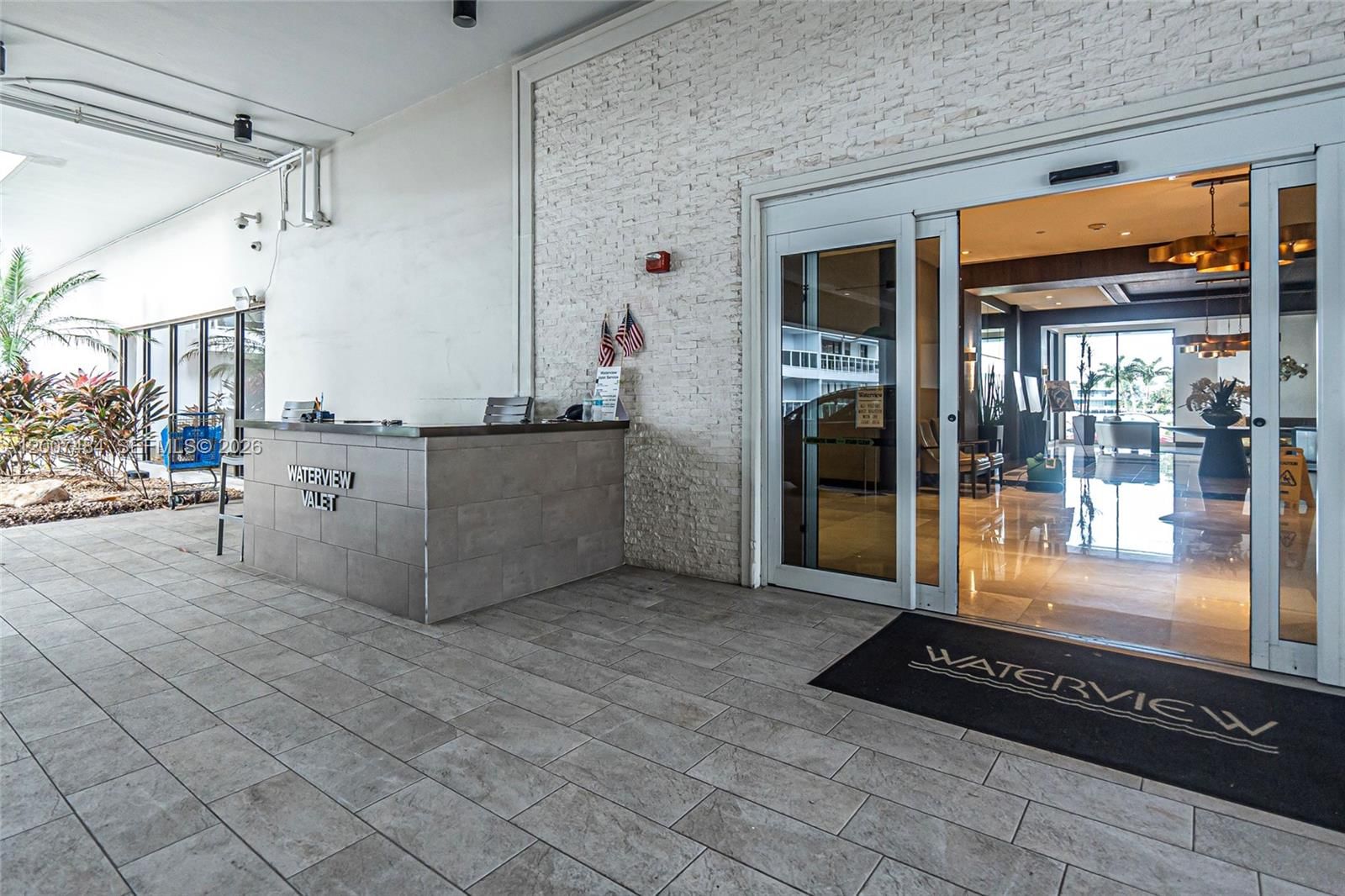 Real estate property located at 20505 Country Club Dr #931, Miami-dade, Waterview Condo, Aventura, FL