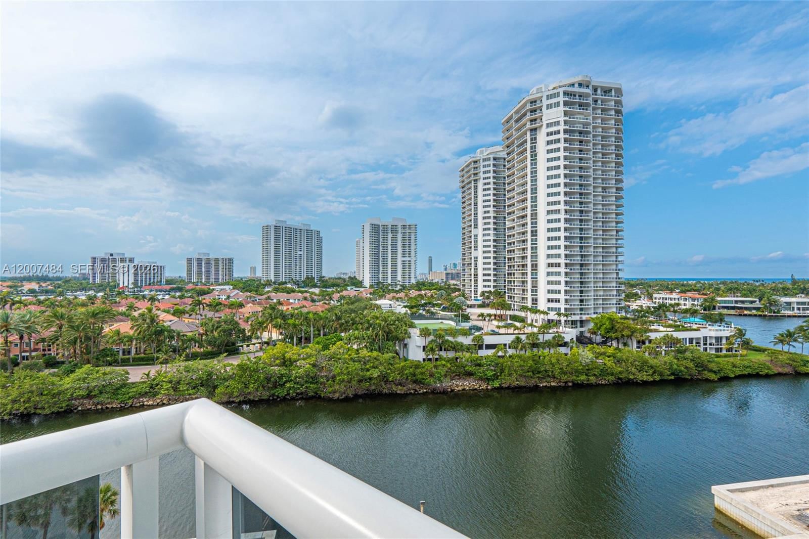 Real estate property located at 20505 Country Club Dr #931, Miami-dade, Waterview Condo, Aventura, FL