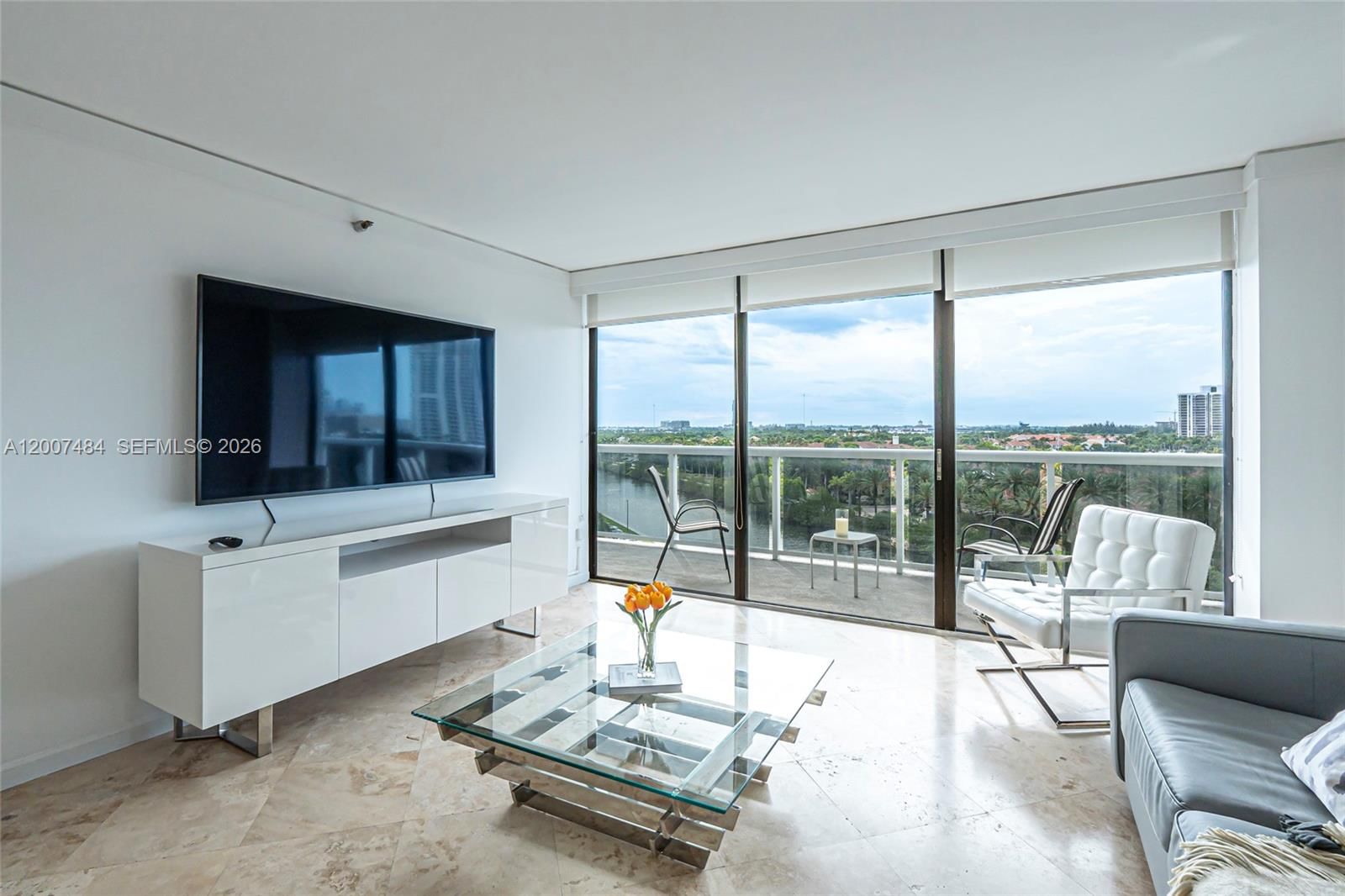 Real estate property located at 20505 Country Club Dr #931, Miami-dade, Waterview Condo, Aventura, FL