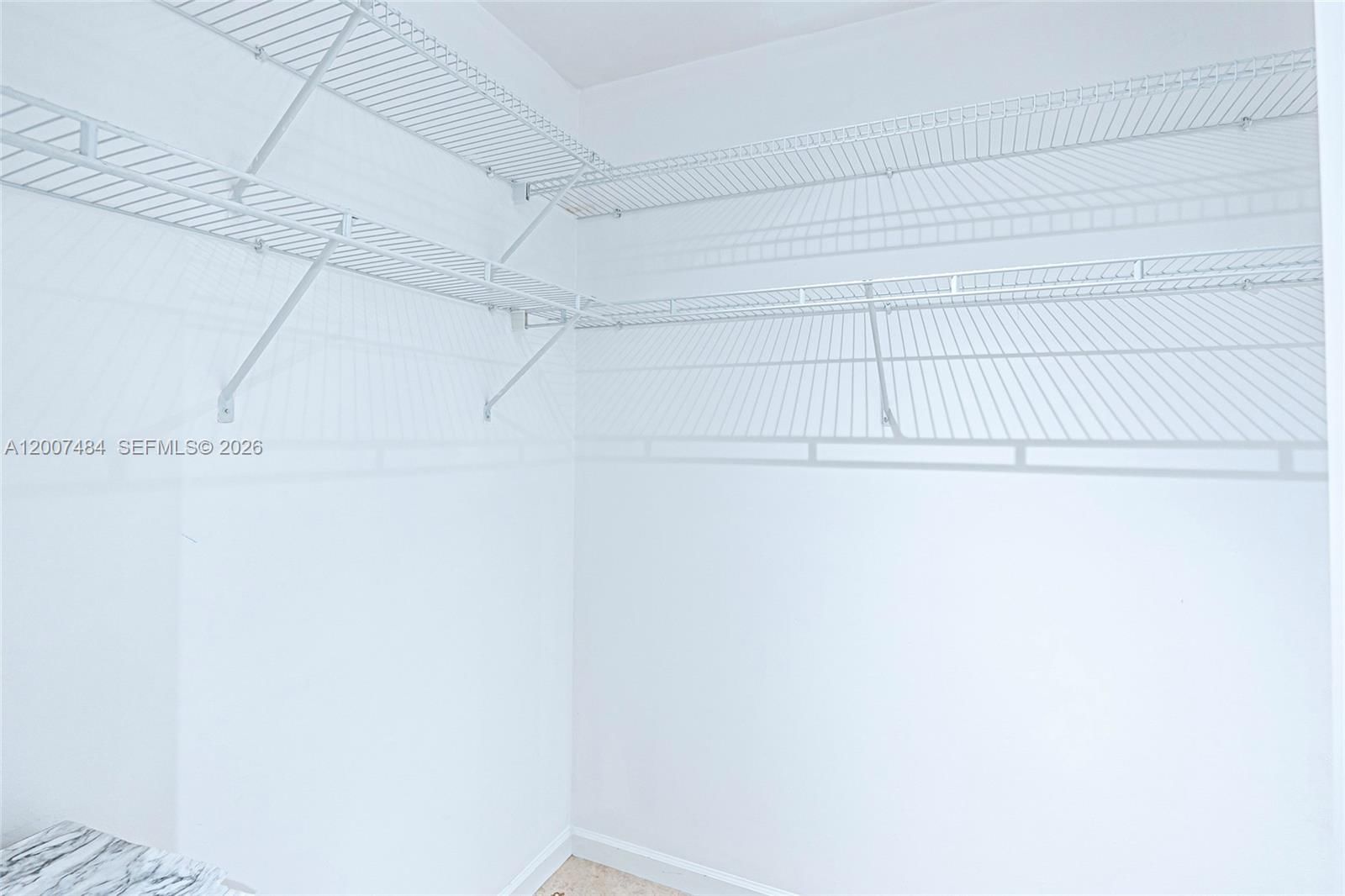 Real estate property located at 20505 Country Club Dr #931, Miami-dade, Waterview Condo, Aventura, FL