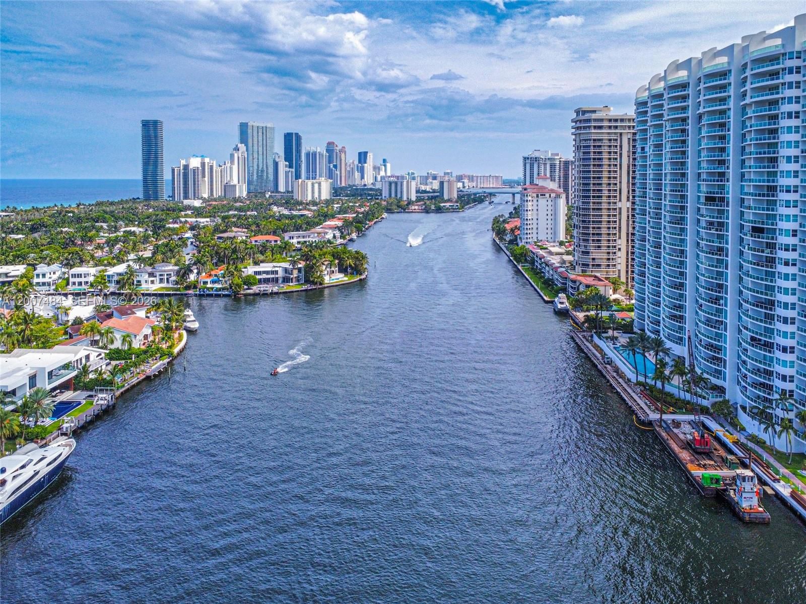 Real estate property located at 20505 Country Club Dr #931, Miami-dade, Waterview Condo, Aventura, FL