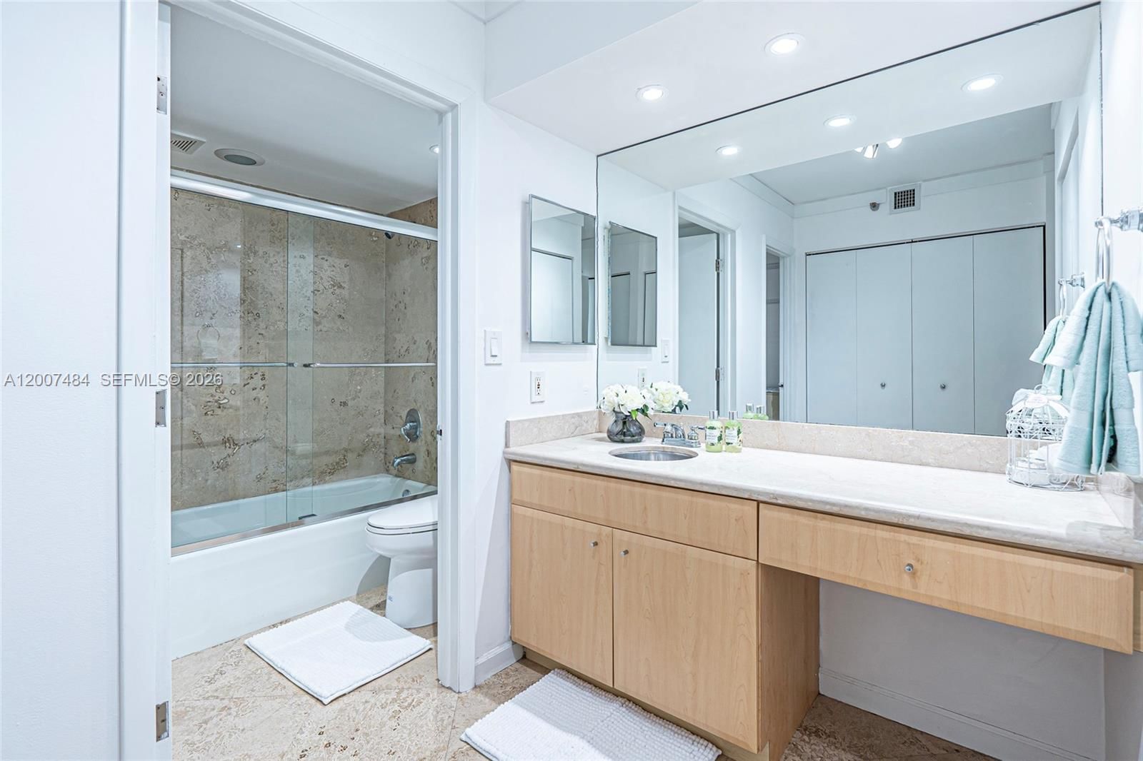 Real estate property located at 20505 Country Club Dr #931, Miami-dade, Waterview Condo, Aventura, FL