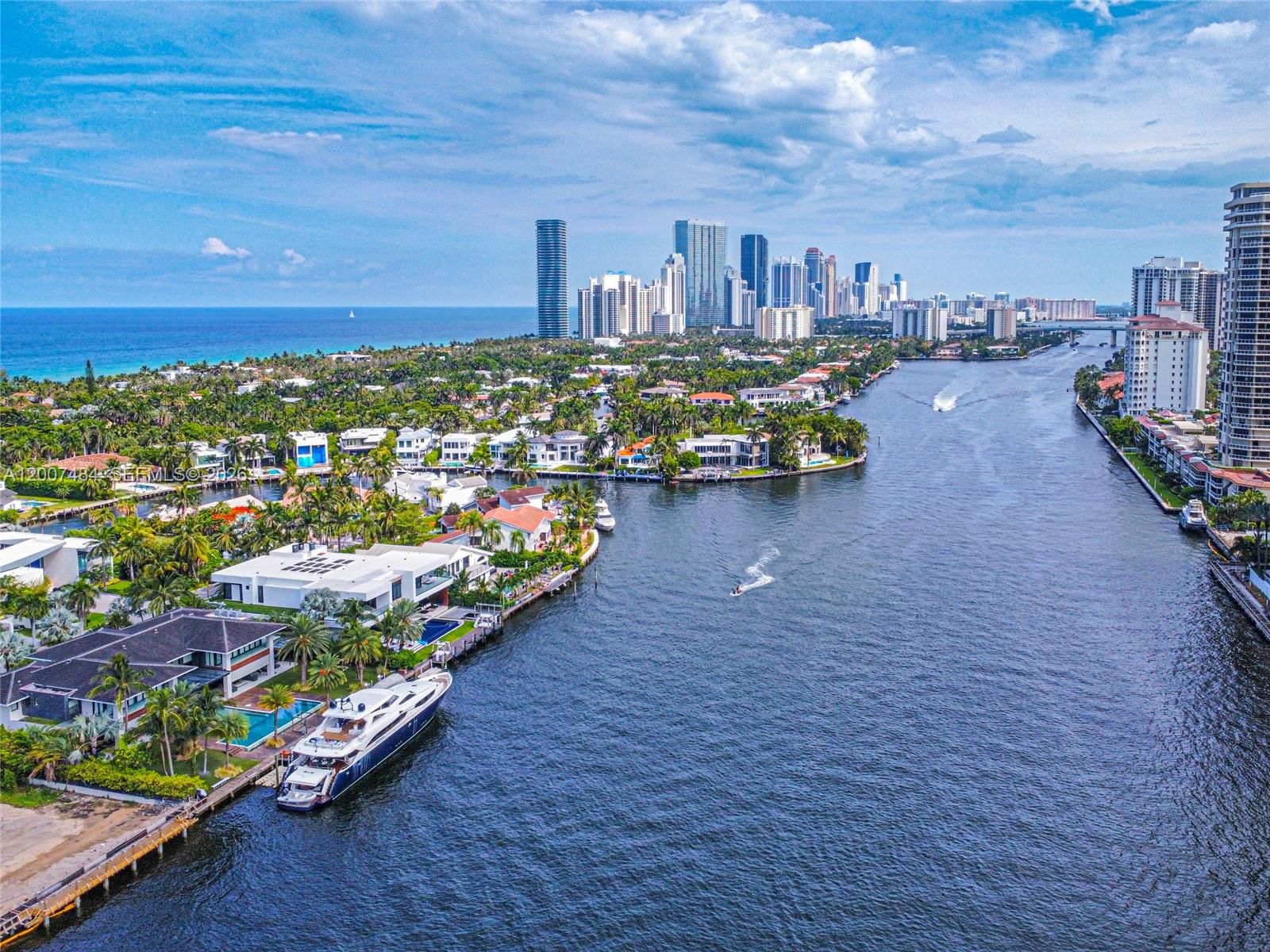 Real estate property located at 20505 Country Club Dr #931, Miami-dade, Waterview Condo, Aventura, FL