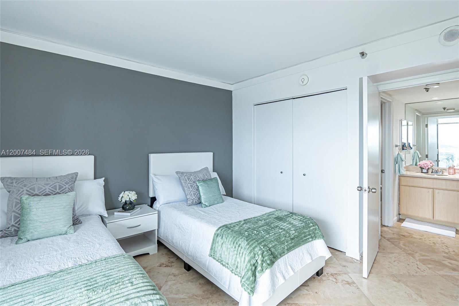 Real estate property located at 20505 Country Club Dr #931, Miami-dade, Waterview Condo, Aventura, FL