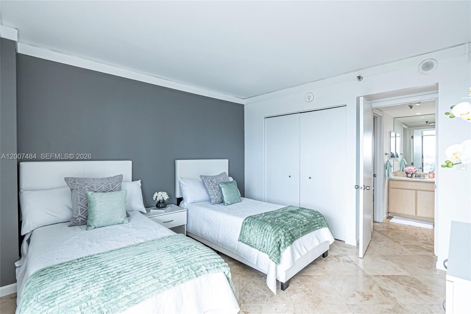 Real estate property located at 20505 Country Club Dr #931, Miami-dade, Waterview Condo, Aventura, FL