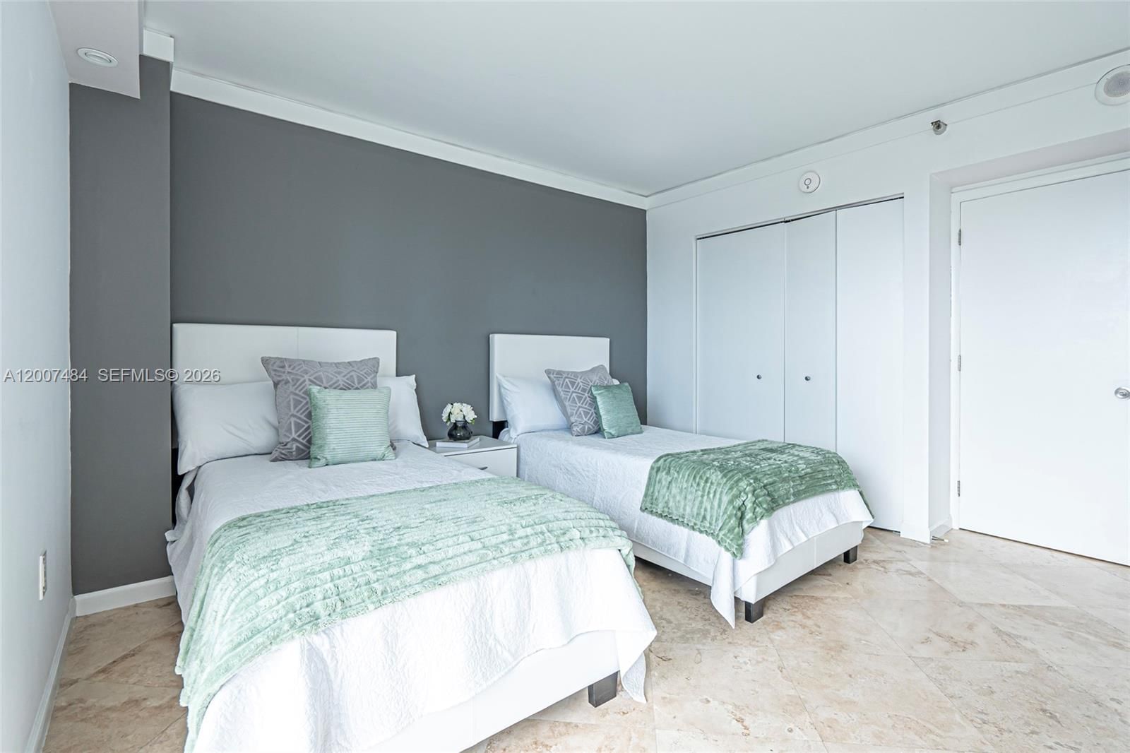 Real estate property located at 20505 Country Club Dr #931, Miami-dade, Waterview Condo, Aventura, FL