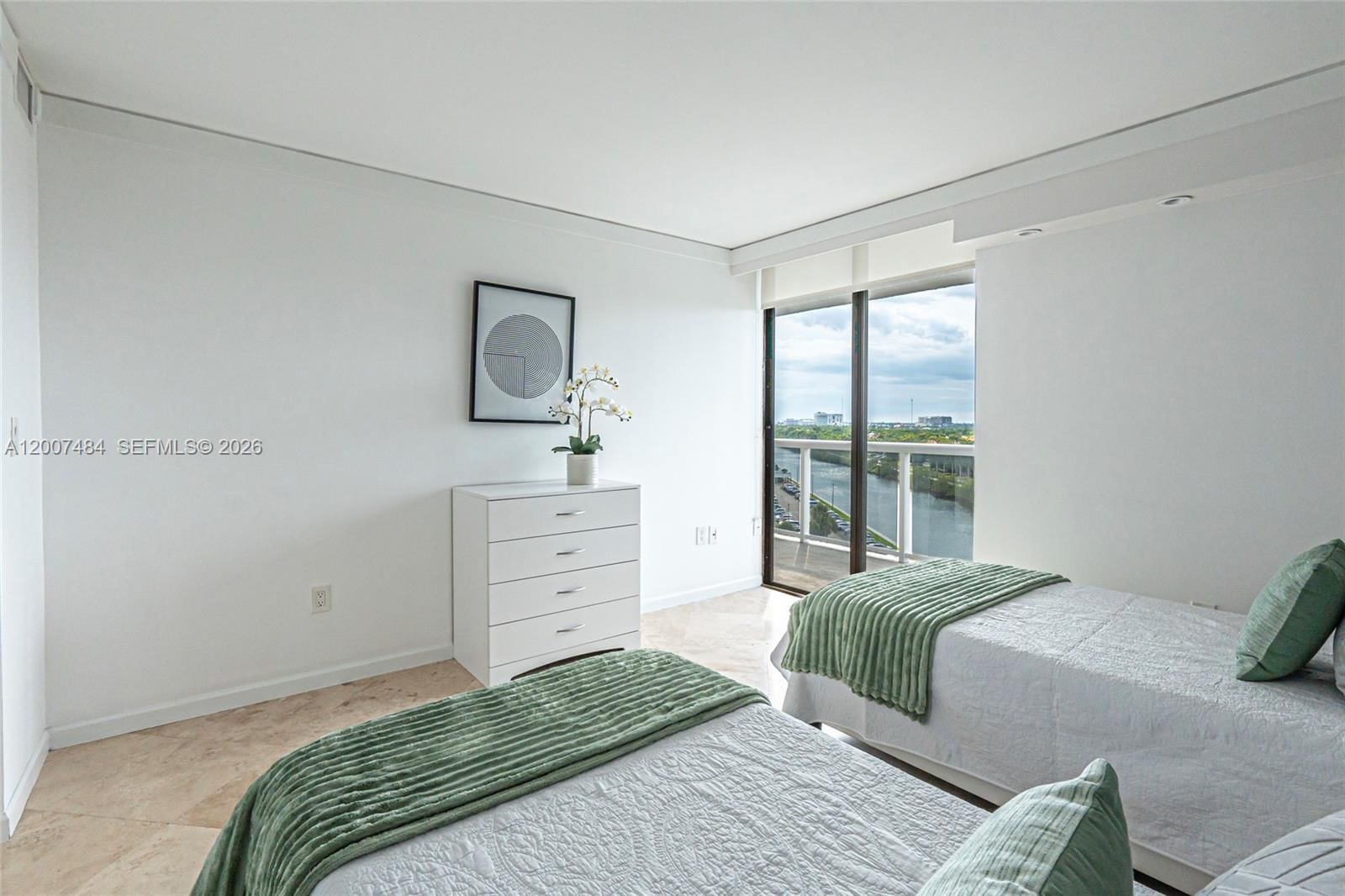 Real estate property located at 20505 Country Club Dr #931, Miami-dade, Waterview Condo, Aventura, FL