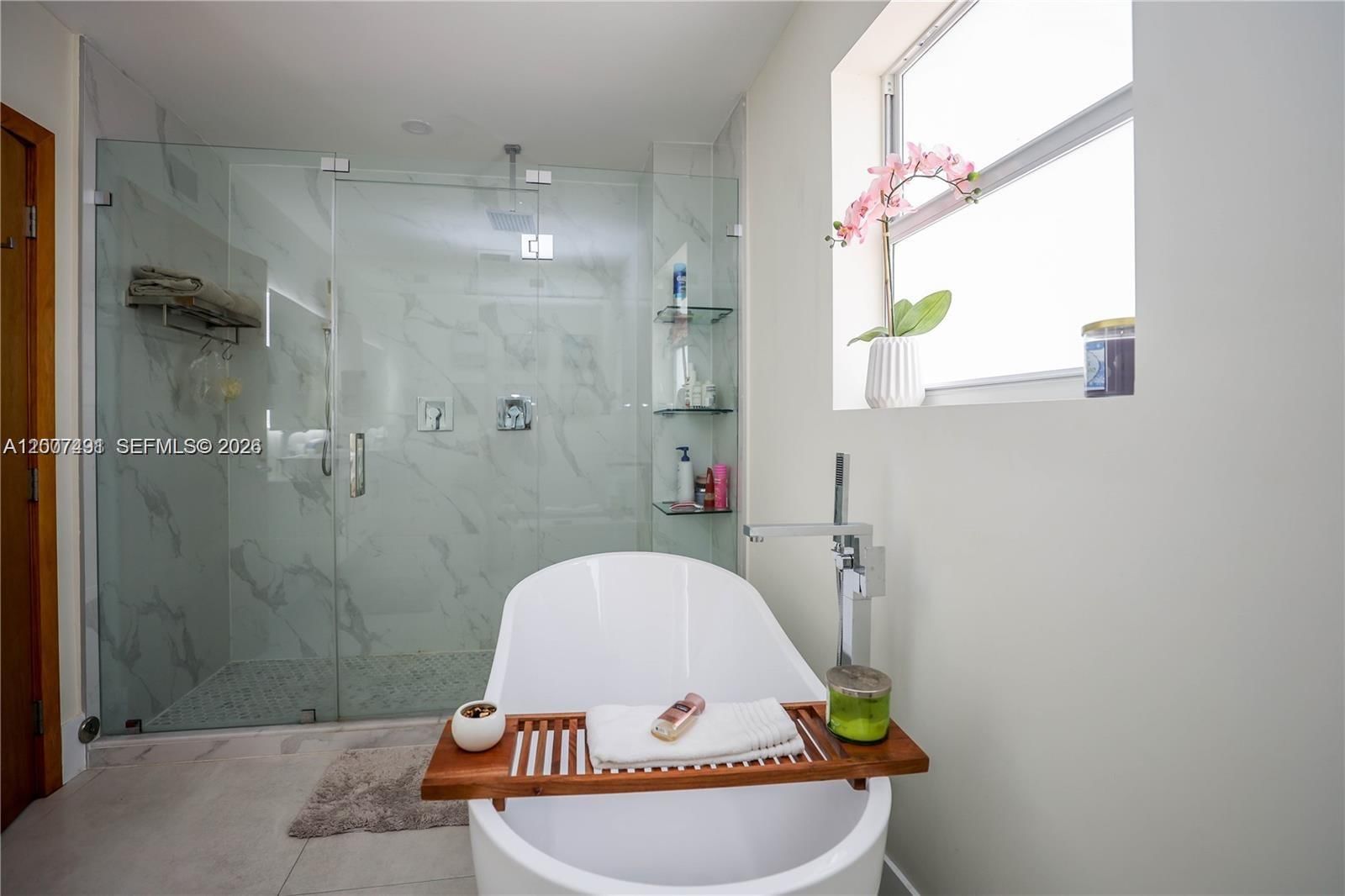 Real estate property located at 5620 Alton Rd, Miami-dade, La Gorce Golf Sub, Miami Beach, FL