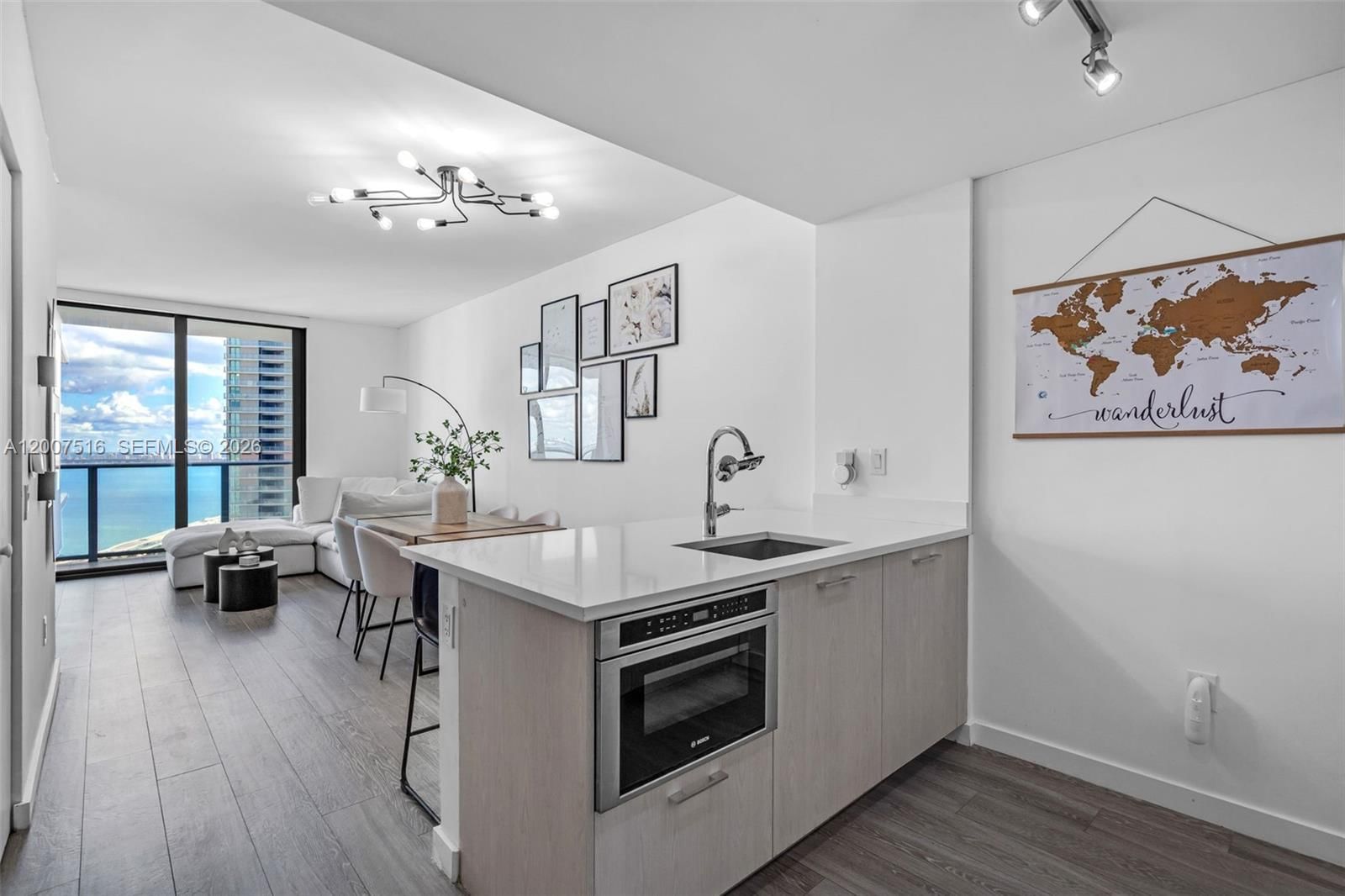 Real estate property located at 501 31st St #3704, Miami-dade, Paraiso Bayviews Condo, Miami, FL