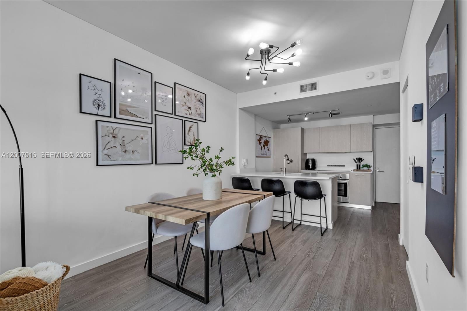 Real estate property located at 501 31st St #3704, Miami-dade, Paraiso Bayviews Condo, Miami, FL