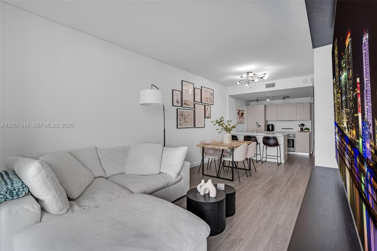 Real estate property located at 501 31st St #3704, Miami-dade, Paraiso Bayviews Condo, Miami, FL