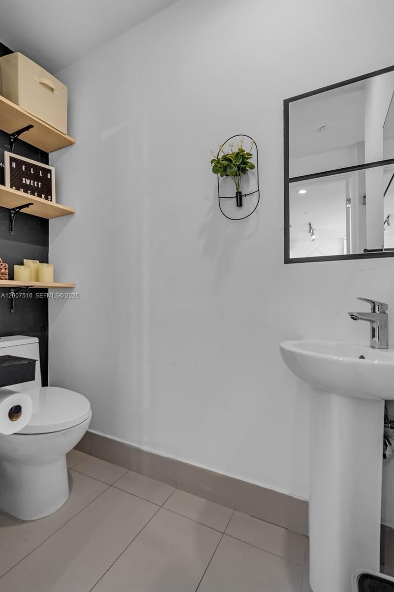 Real estate property located at 501 31st St #3704, Miami-dade, Paraiso Bayviews Condo, Miami, FL