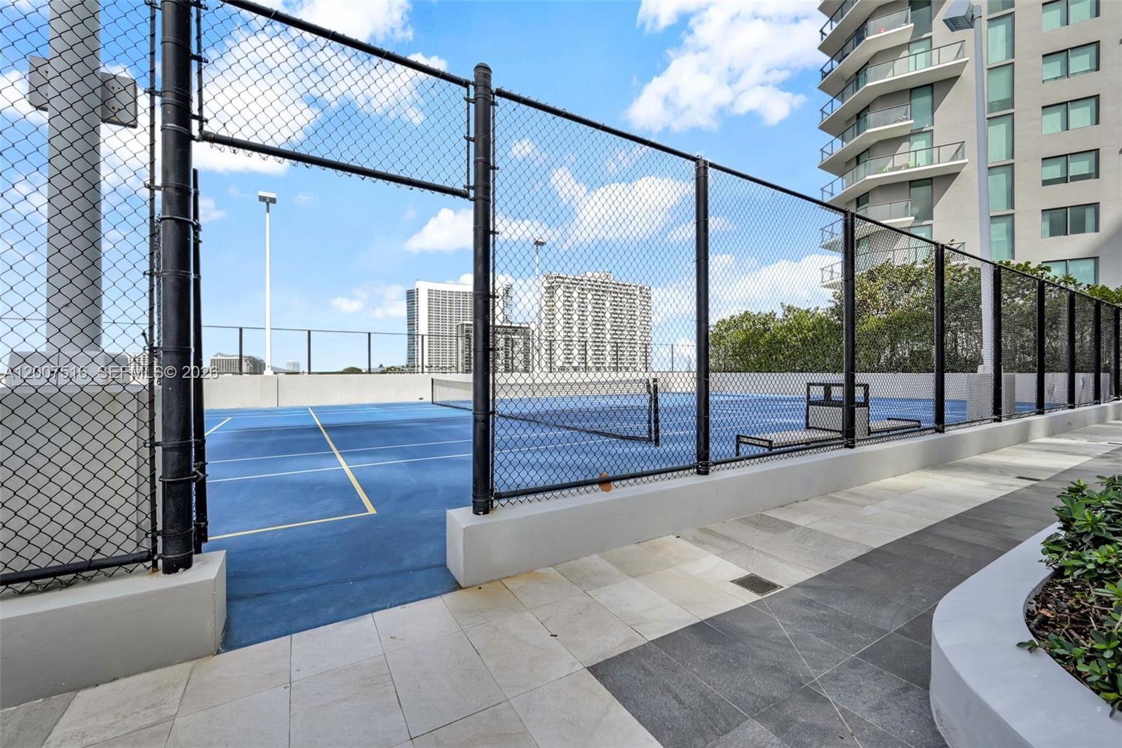 Real estate property located at 501 31st St #3704, Miami-dade, Paraiso Bayviews Condo, Miami, FL