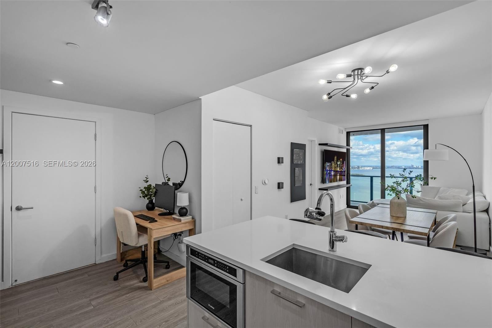 Real estate property located at 501 31st St #3704, Miami-dade, Paraiso Bayviews Condo, Miami, FL