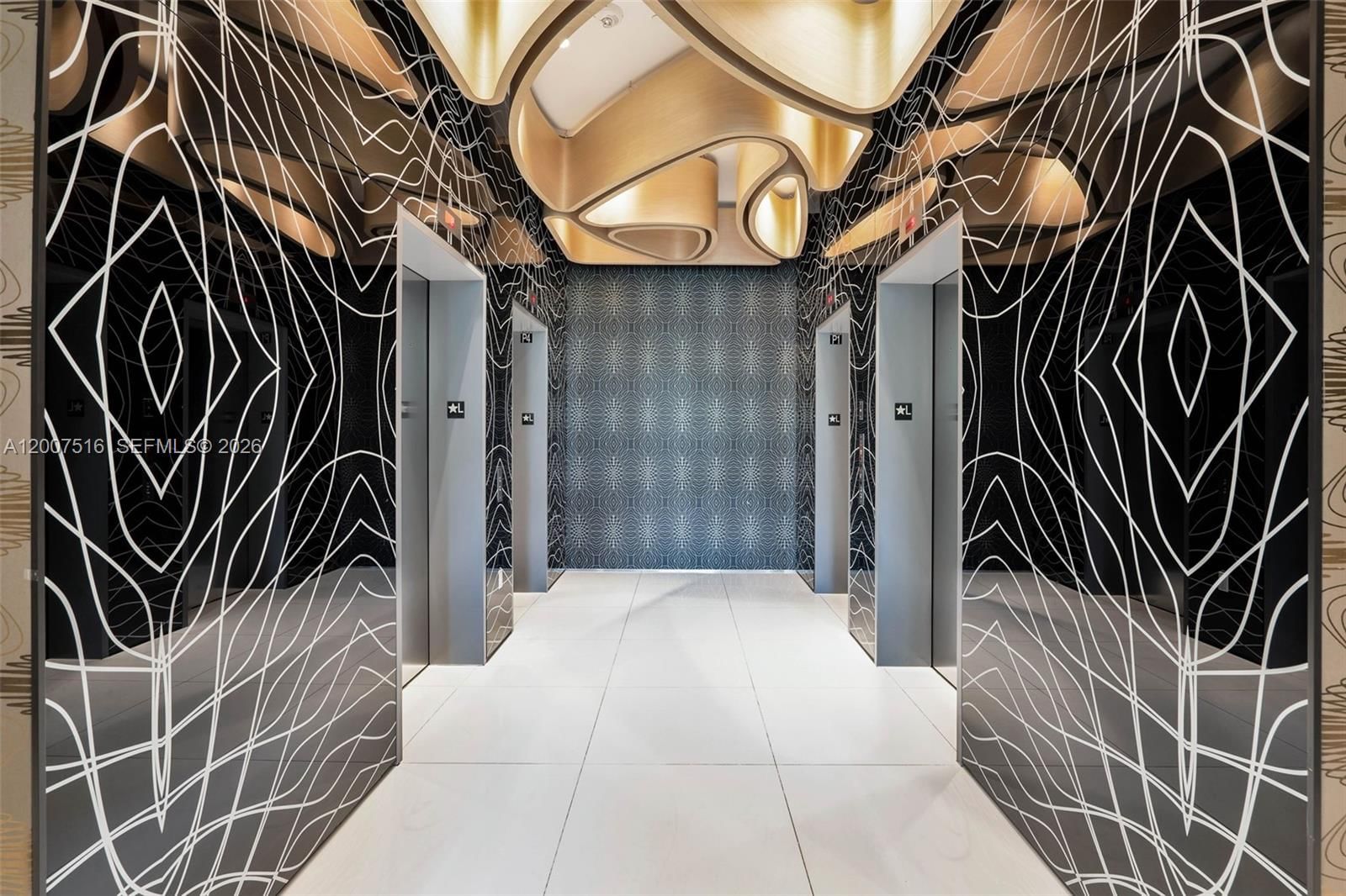 Real estate property located at 501 31st St #3704, Miami-dade, Paraiso Bayviews Condo, Miami, FL