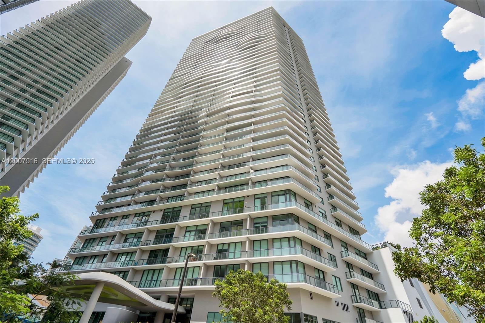 Real estate property located at 501 31st St #3704, Miami-dade, Paraiso Bayviews Condo, Miami, FL