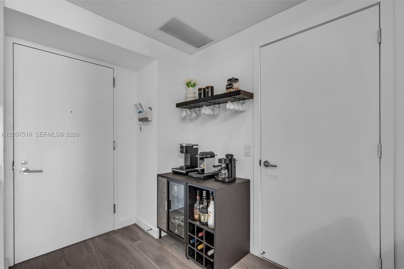 Real estate property located at 501 31st St #3704, Miami-dade, Paraiso Bayviews Condo, Miami, FL