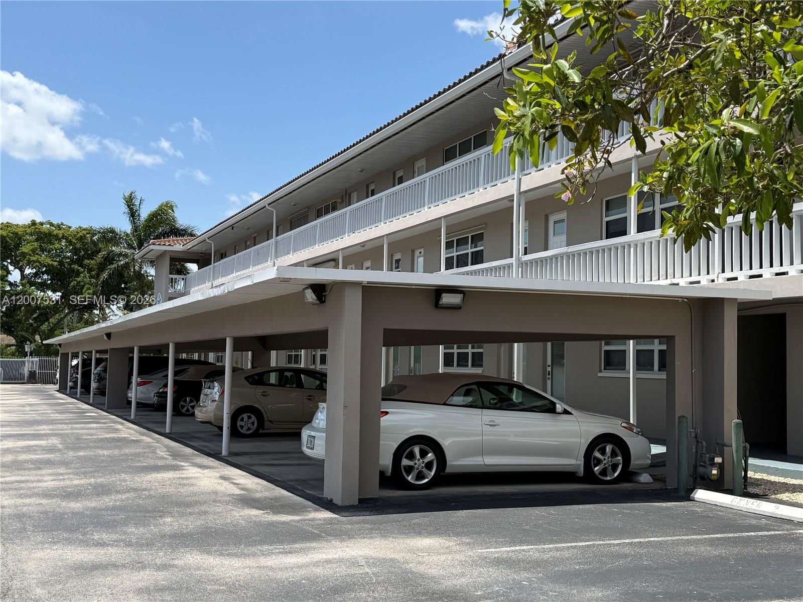 Real estate property located at 900 12th St #110, Broward, Rio Nuevo A Condo, Fort Lauderdale, FL