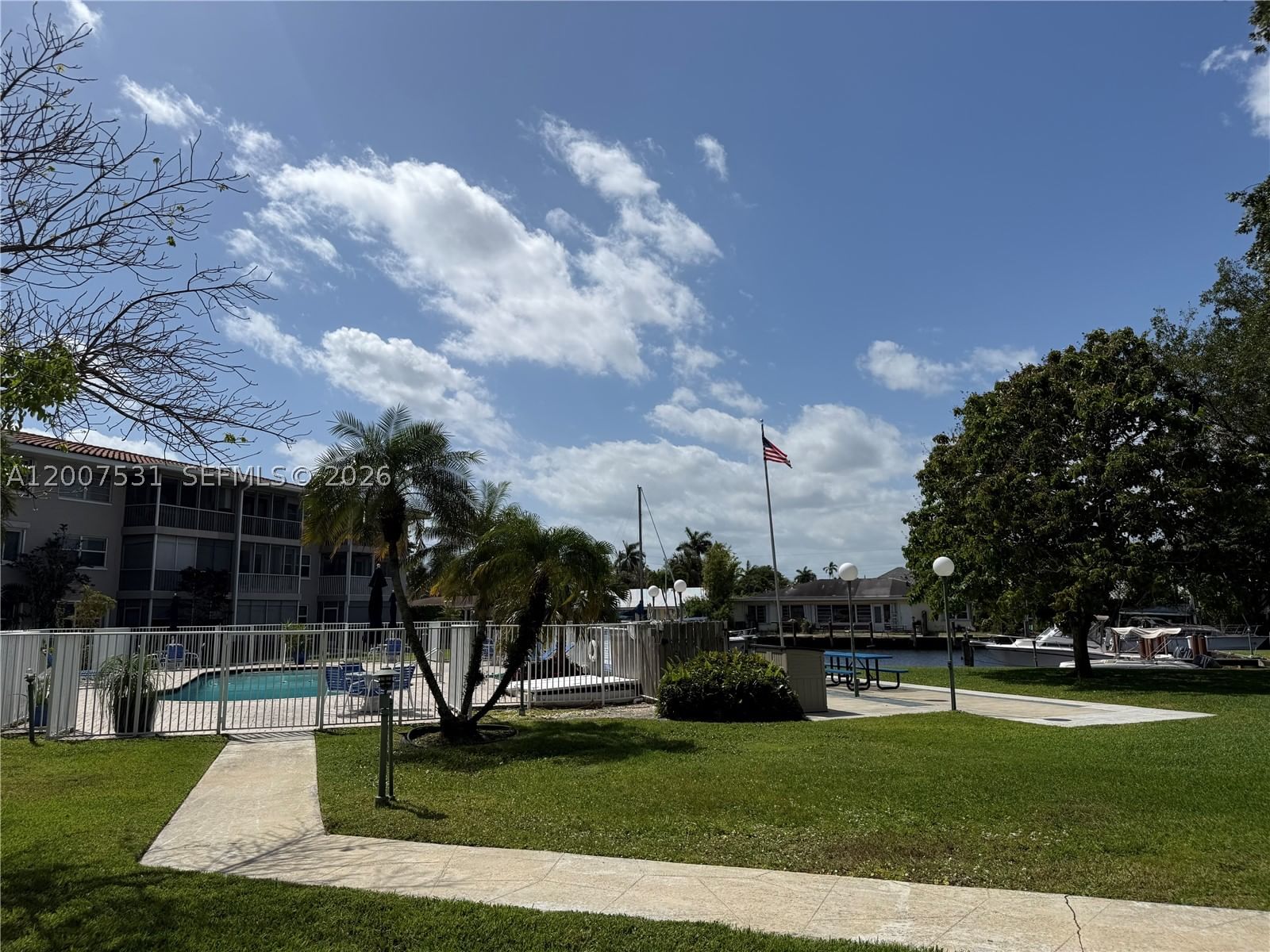 Real estate property located at 900 12th St #110, Broward, Rio Nuevo A Condo, Fort Lauderdale, FL