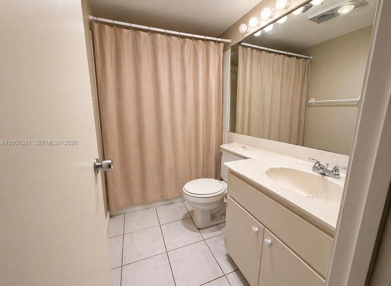 Real estate property located at 900 12th St #110, Broward, Rio Nuevo A Condo, Fort Lauderdale, FL