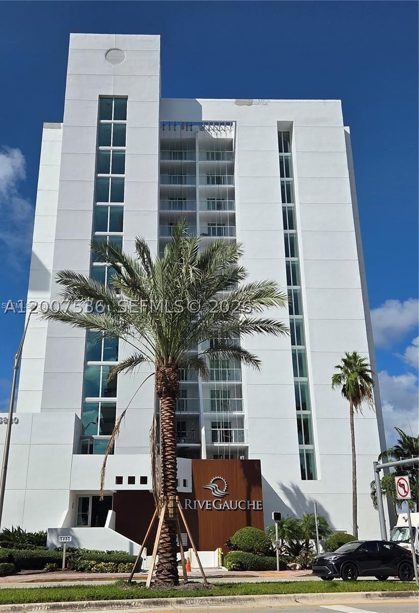 Real estate property located at 5880 Collins Ave #1006, Miami-dade, La Rive Gauche Condo, Miami Beach, FL