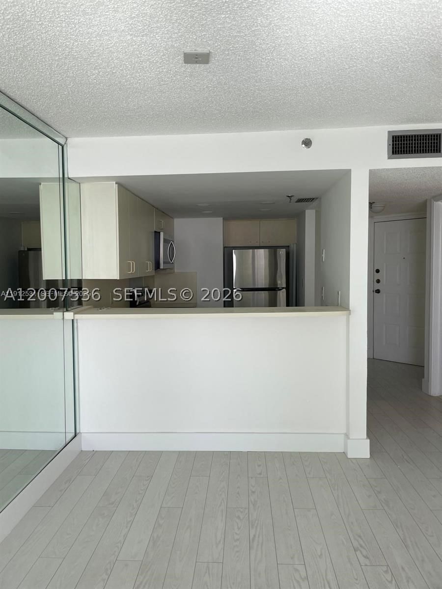 Real estate property located at 5880 Collins Ave #1006, Miami-dade, La Rive Gauche Condo, Miami Beach, FL