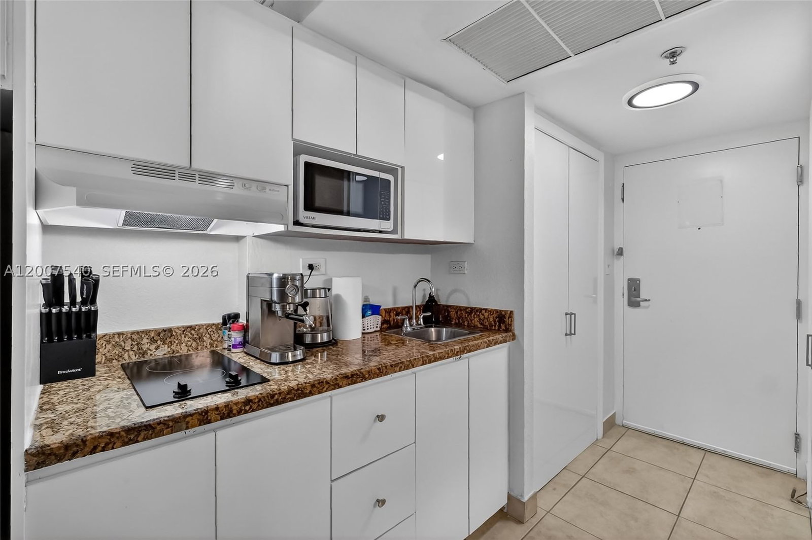 Real estate property located at 19201 Collins Ave #1123, Miami-dade, The Aventura Beach Club C, Sunny Isles Beach, FL