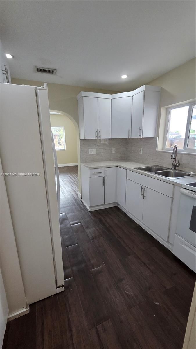 Real estate property located at 4795 8th Ct, Miami-dade, Ingleside Park Rev, Hialeah, FL