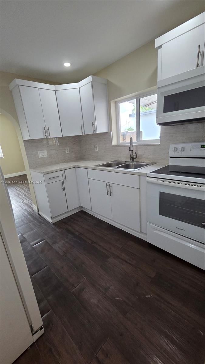 Real estate property located at 4795 8th Ct, Miami-dade, Ingleside Park Rev, Hialeah, FL