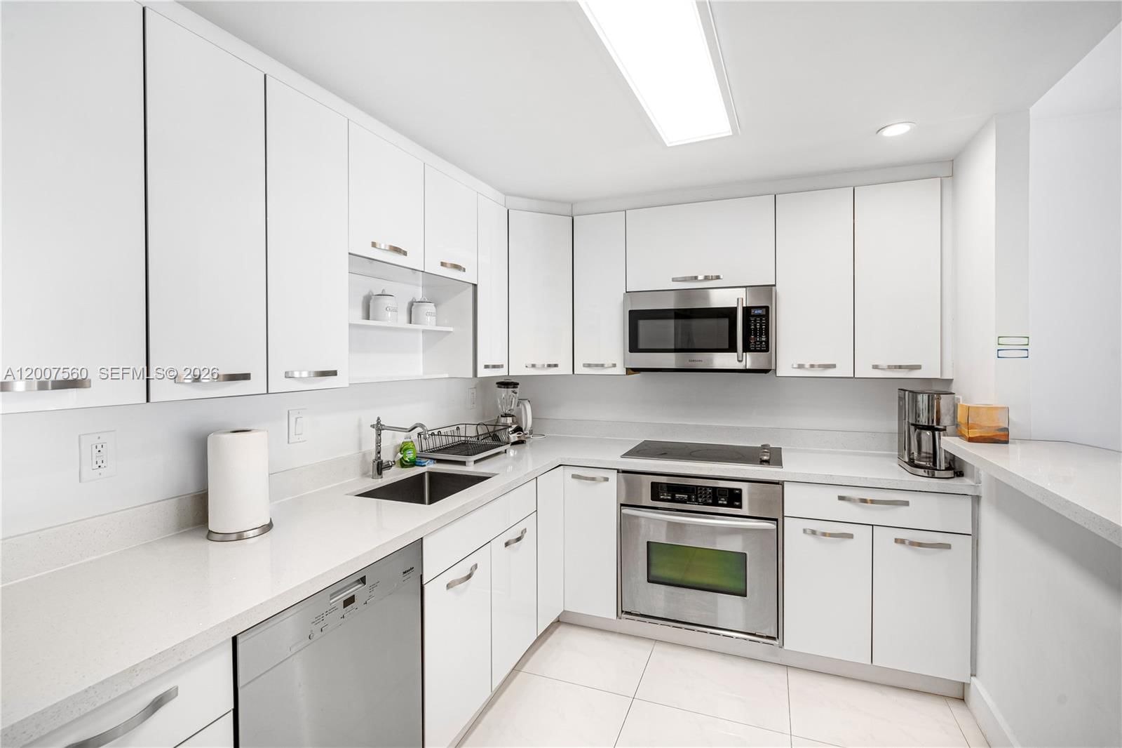 Real estate property located at 19370 Collins Ave #1612, Miami-dade, Ocean Reserve Condo, Sunny Isles Beach, FL