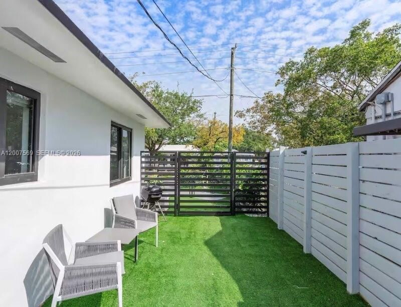 Real estate property located at 400 40th St, Miami-dade, Bay Vista Park, Miami, FL