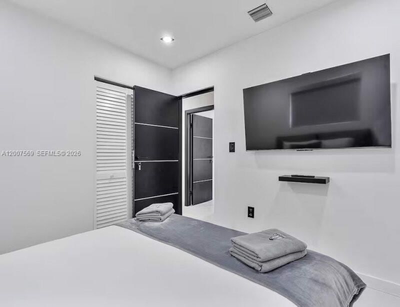 Real estate property located at 400 40th St, Miami-dade, Bay Vista Park, Miami, FL