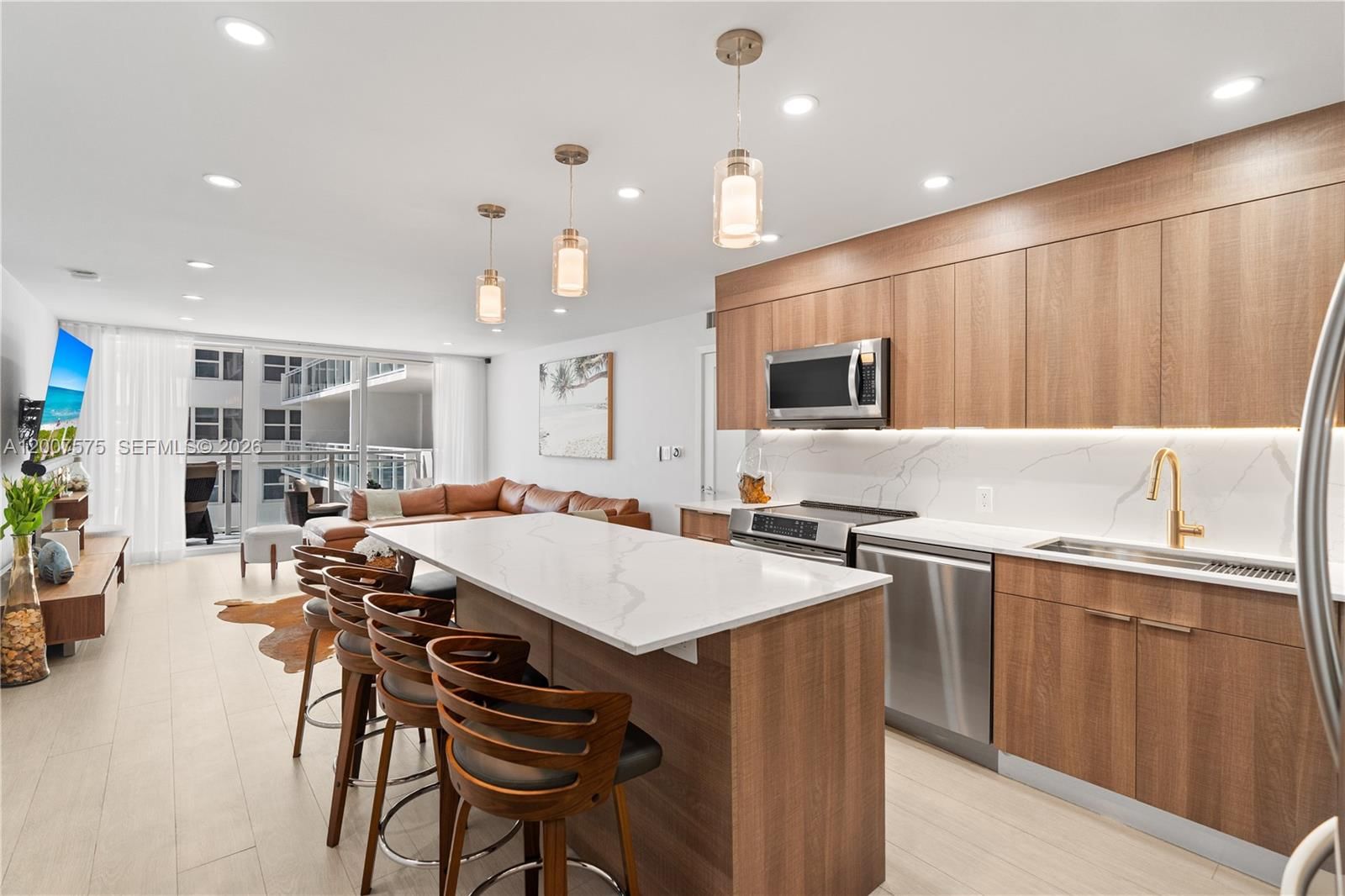 Real estate property located at 2030 Ocean Dr #918, Broward, Parker Plaza Condo Estate, Hallandale Beach, FL