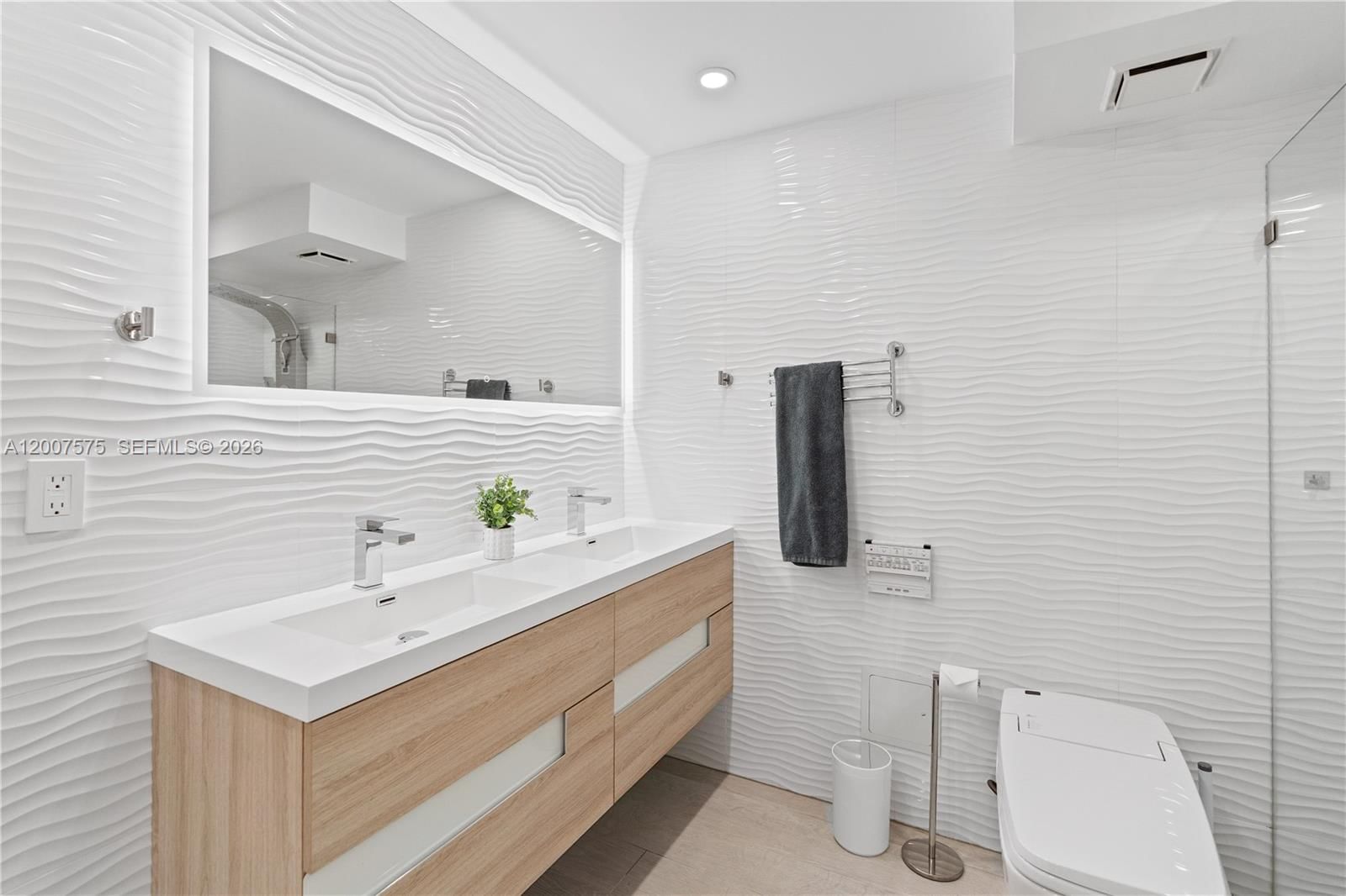 Real estate property located at 2030 Ocean Dr #918, Broward, Parker Plaza Condo Estate, Hallandale Beach, FL