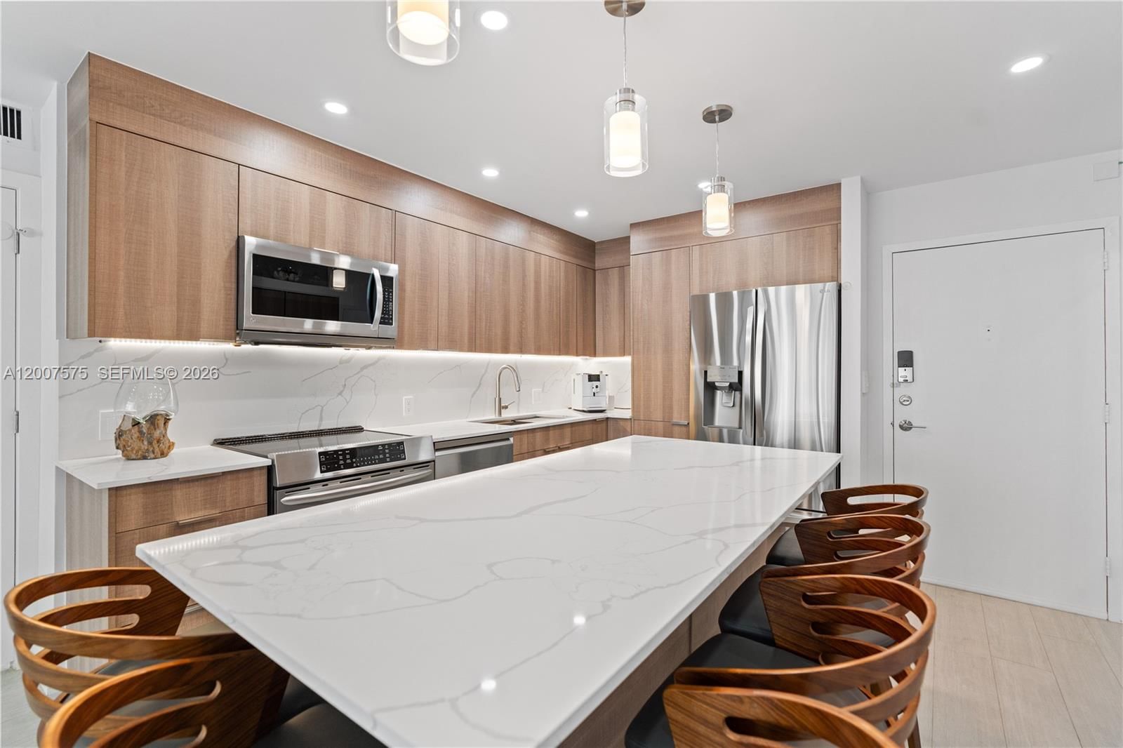 Real estate property located at 2030 Ocean Dr #918, Broward, Parker Plaza Condo Estate, Hallandale Beach, FL