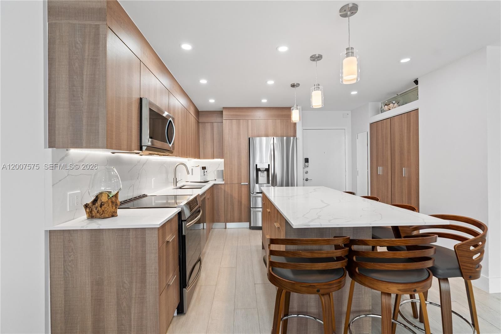 Real estate property located at 2030 Ocean Dr #918, Broward, Parker Plaza Condo Estate, Hallandale Beach, FL