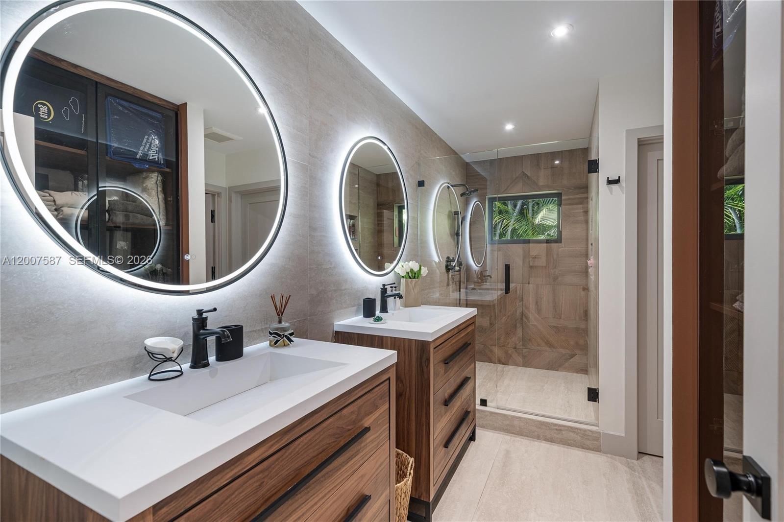 Real estate property located at 1520 Lugo Ave, Miami-dade, Coral Bay Sec C, Coral Gables, FL