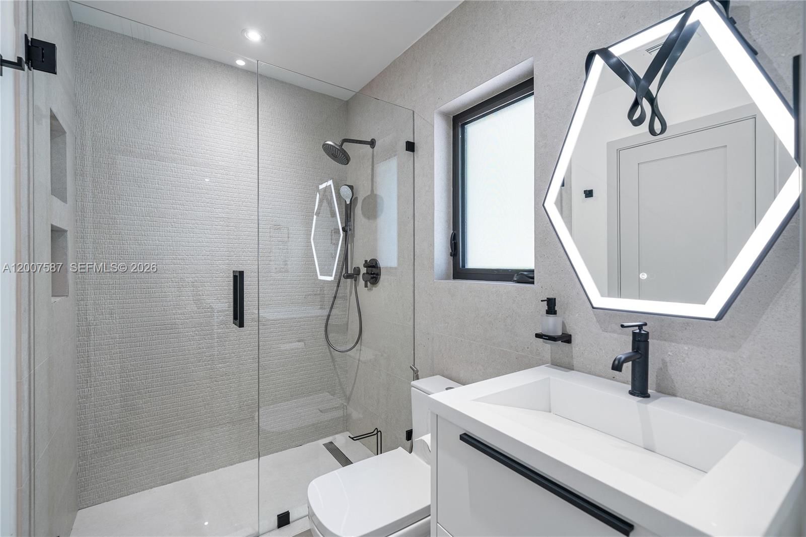 Real estate property located at 1520 Lugo Ave, Miami-dade, Coral Bay Sec C, Coral Gables, FL