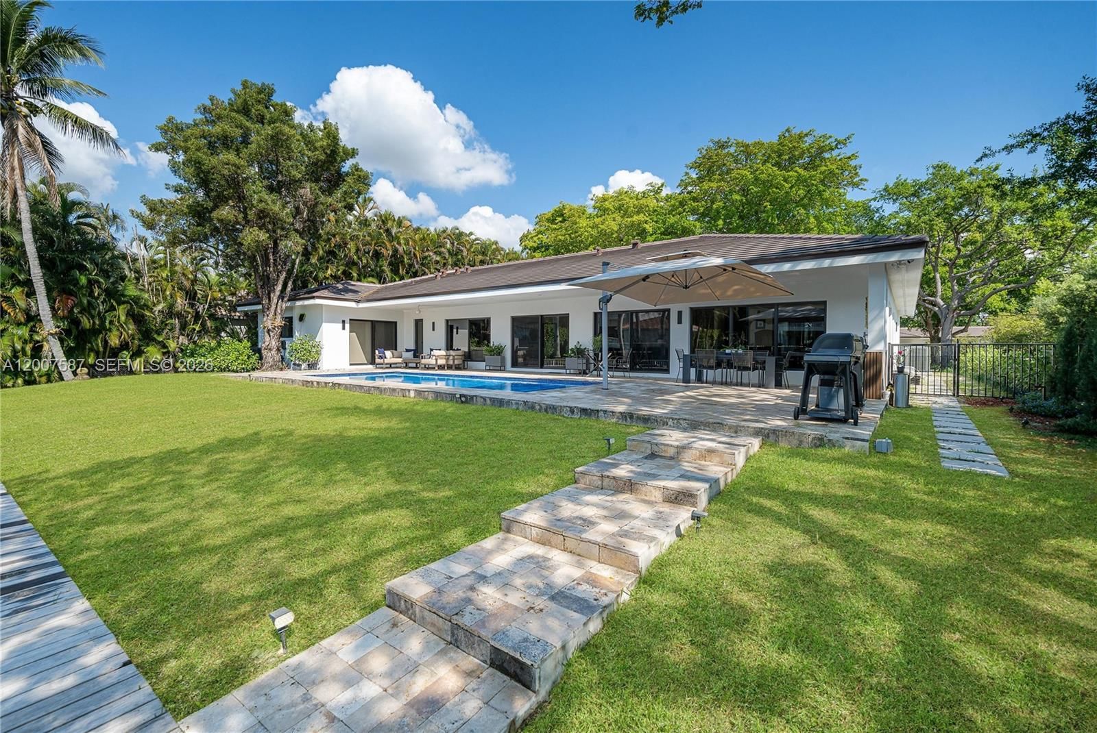 Real estate property located at 1520 Lugo Ave, Miami-dade, Coral Bay Sec C, Coral Gables, FL