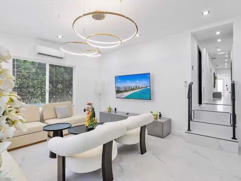 Real estate property located at 545 52nd St, Miami-dade, Railway Shops Addn 2nd Am, Miami, FL