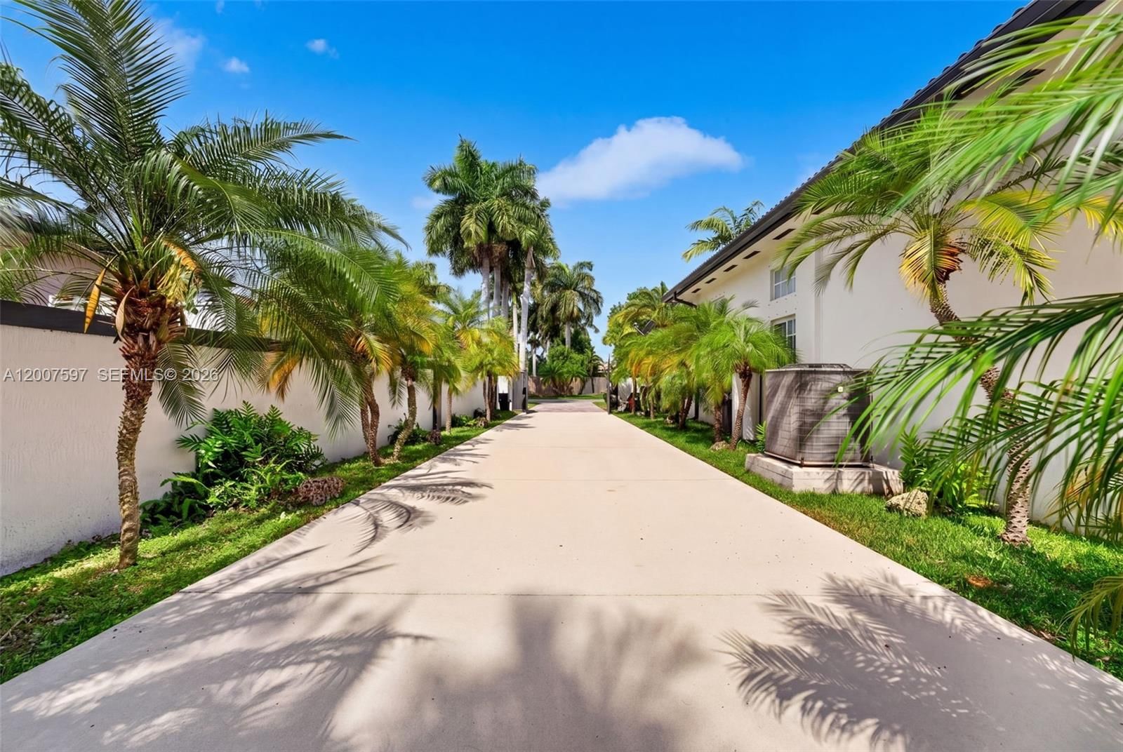 Real estate property located at 19533 130th Ave, Miami-dade, Renaissance Ranches, Miami, FL