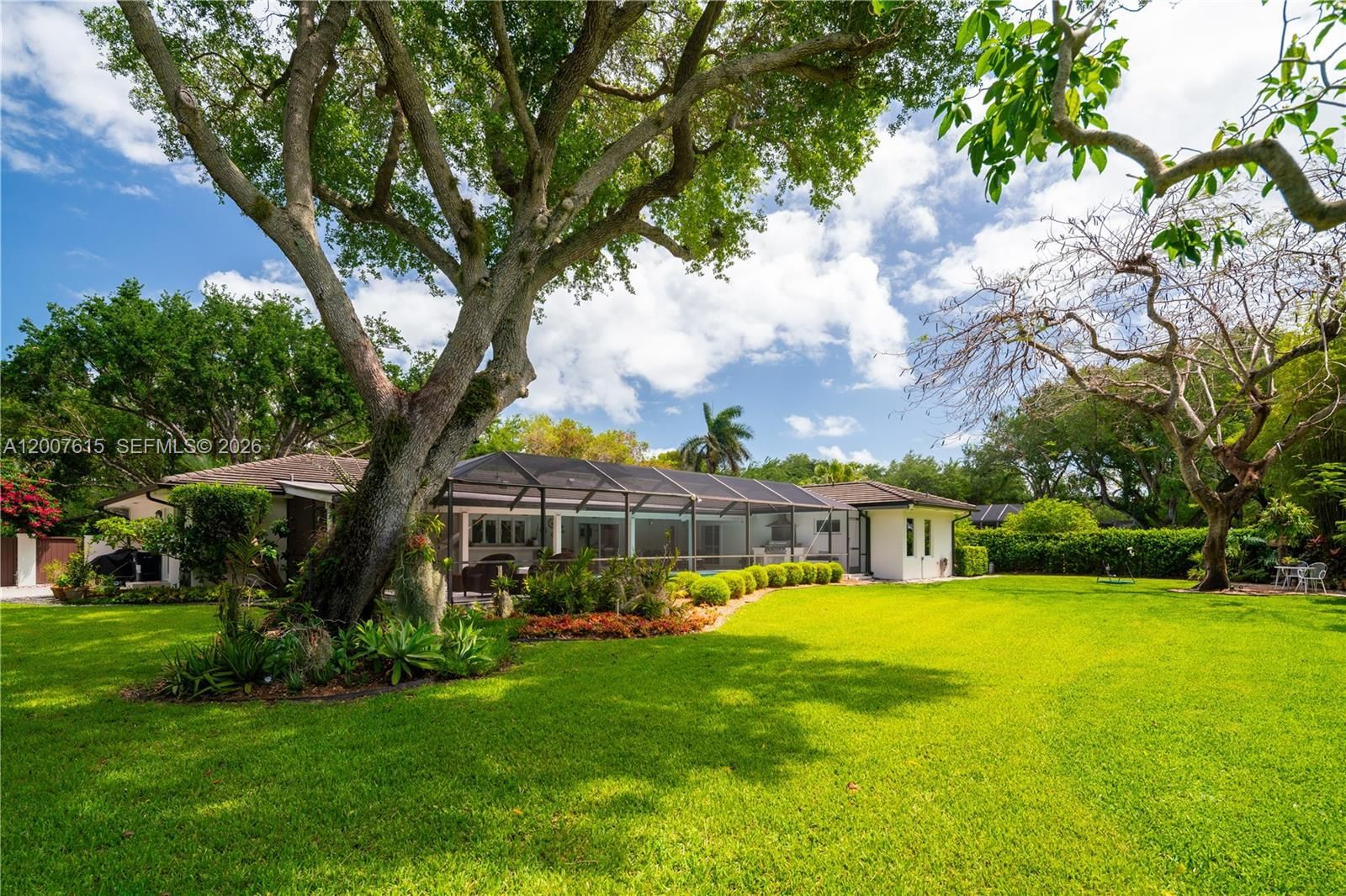 Real estate property located at 16032 74th Pl, Miami-dade, Paris Manor East, Palmetto Bay, FL